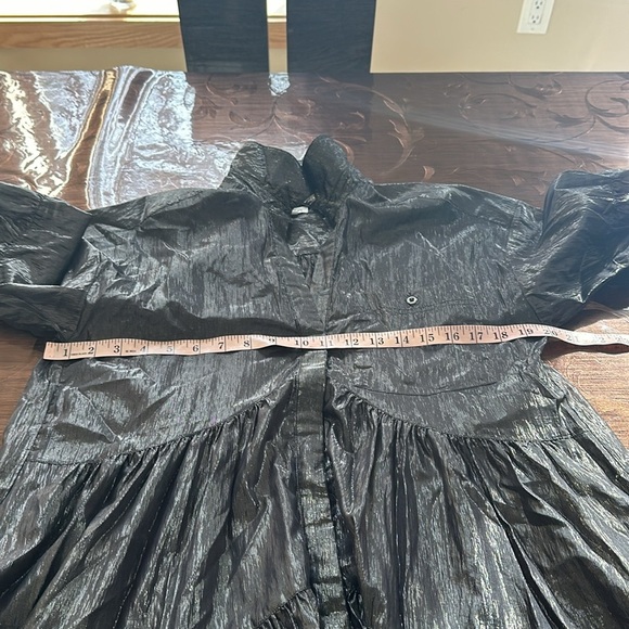 Pilcro by AnthropologieRetail: $198

Long-Sleeve V-Neck Metallic High-Low - Picture 7 of 9